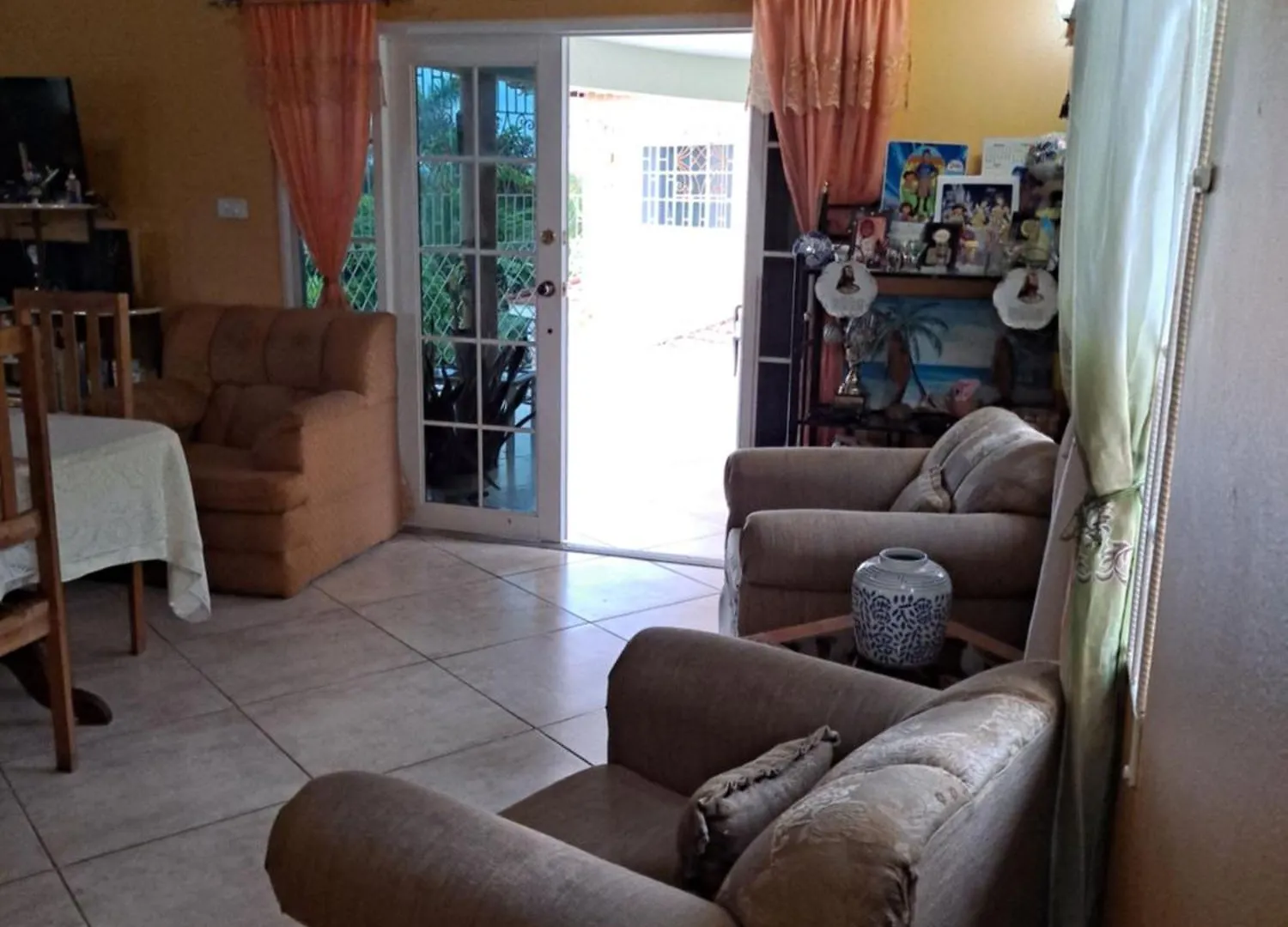 Hotel Chaudhry Second Floor Single Suite Montego Bay